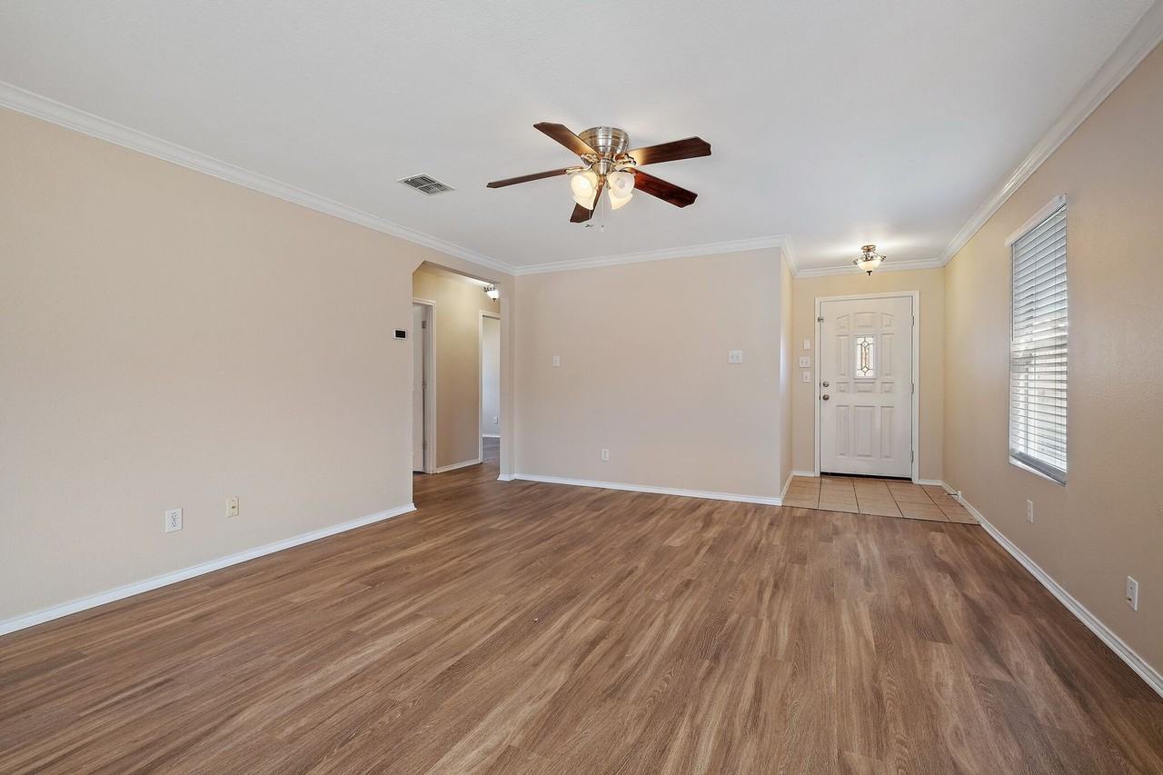 3538 Lantana Fls - Photo 7 of 26