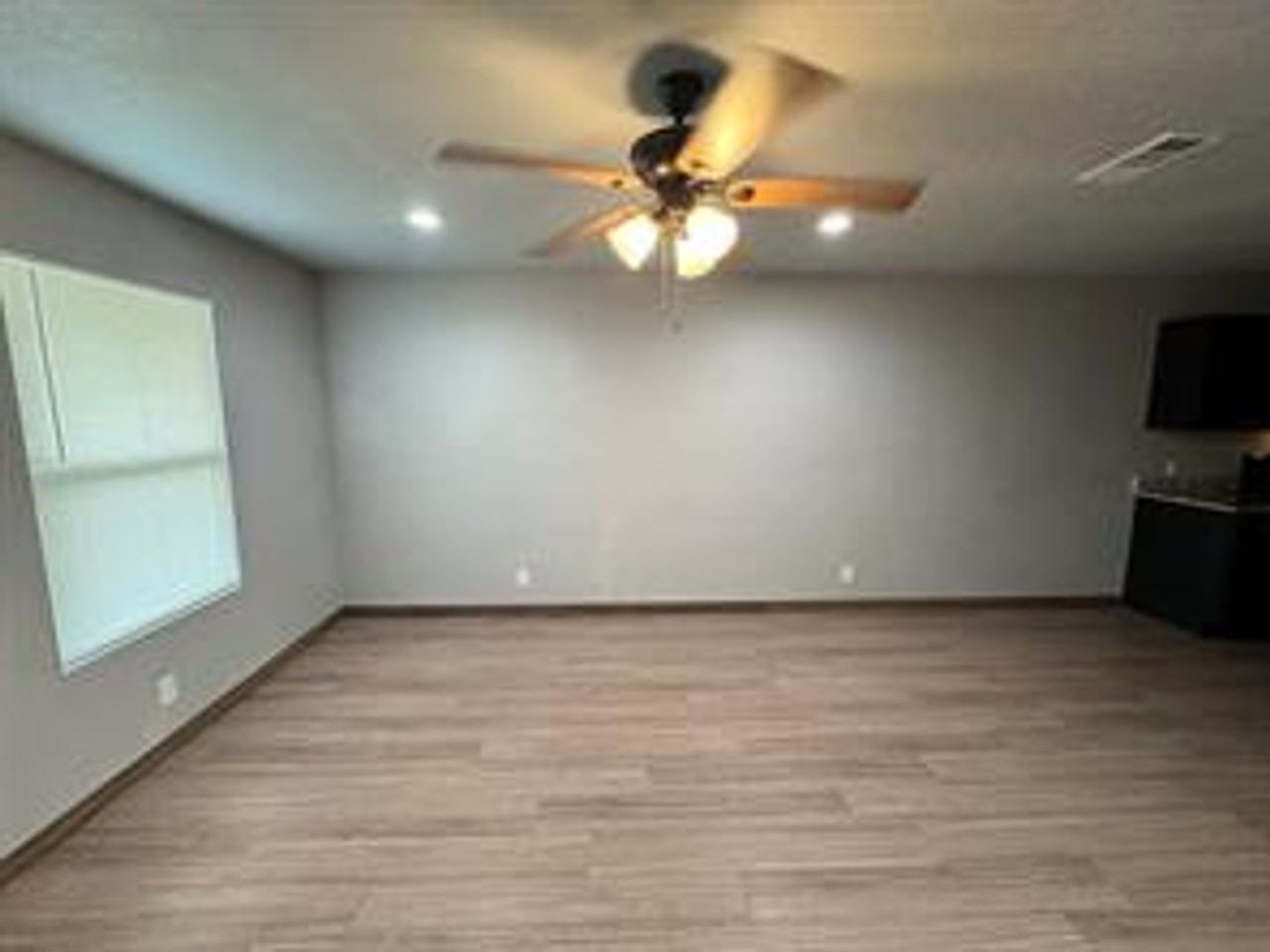 462 Derrs Chapel Rd - Photo 3 of 21