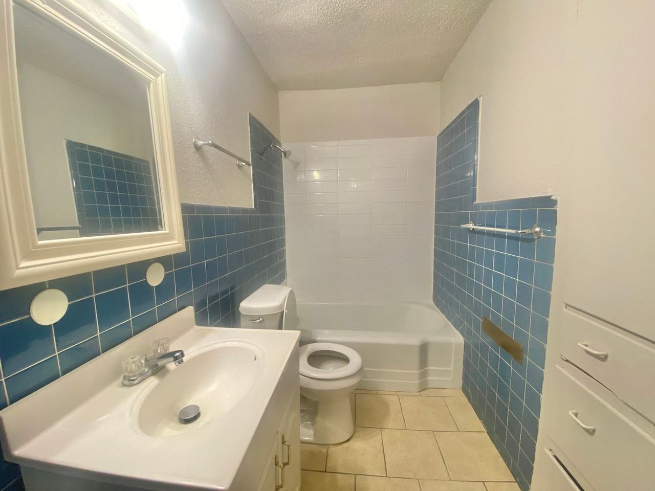 4907 36th St - Photo 7 of 12