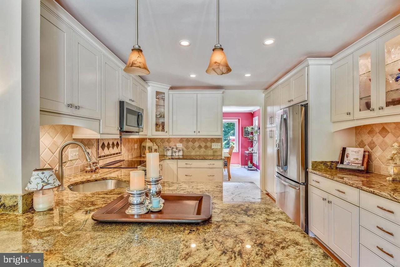 11627 Chapel Cross Way - Photo 4 of 36