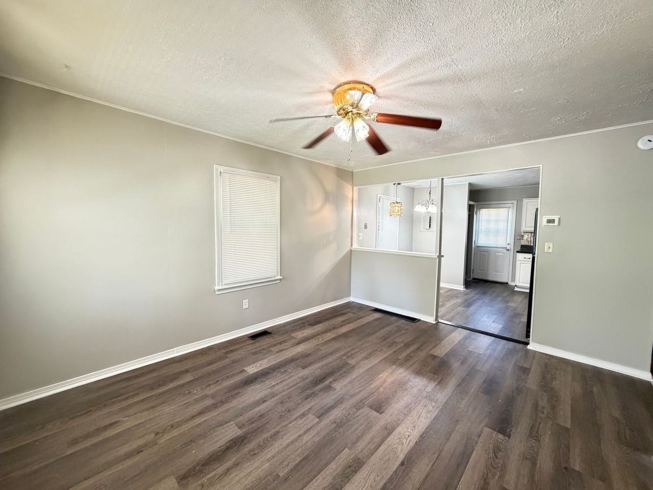 4111 Locust Ave - Photo 2 of 15