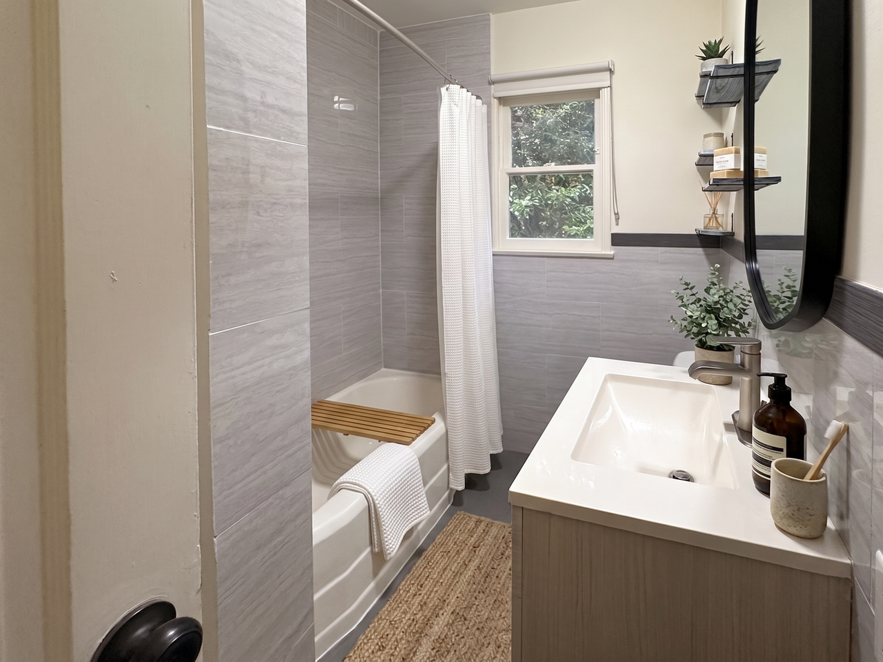 6143 W Olympic Blvd - Photo 4 of 8