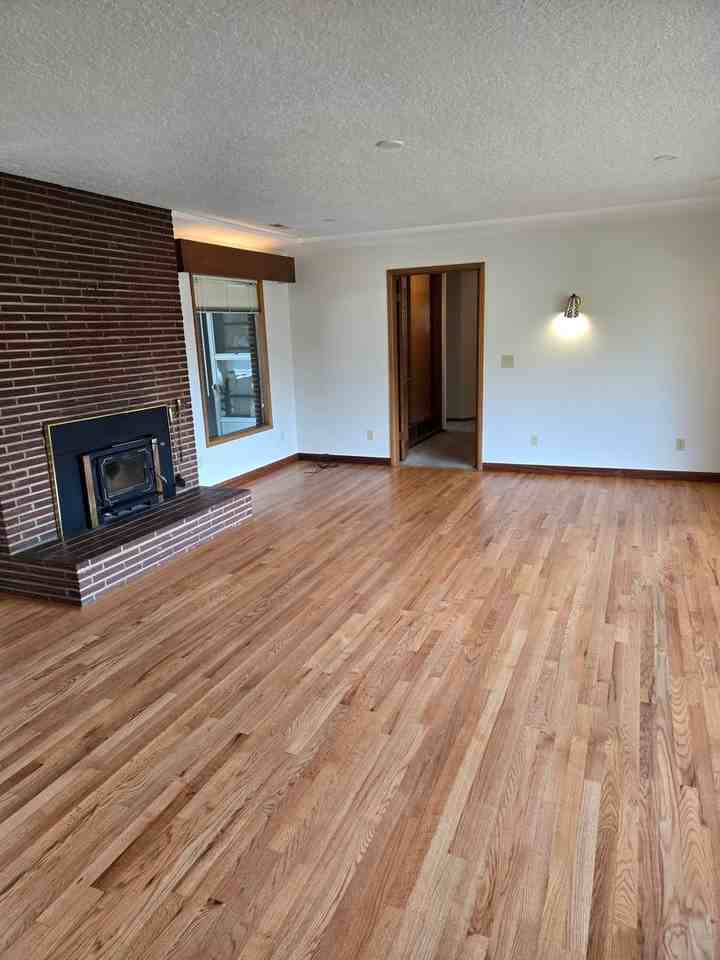 11440 Ne Morris St - Photo 2 of 31