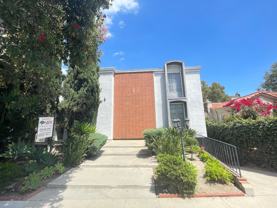712 N Adams St - Photo 1 of 1