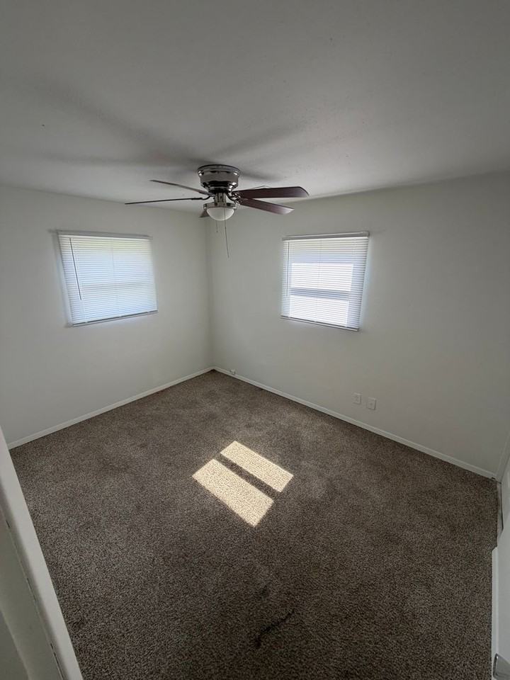 3241 Buckner St - Photo 6 of 8