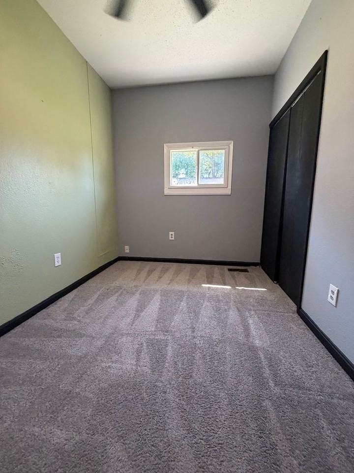 1534 7th St - Photo 5 of 12