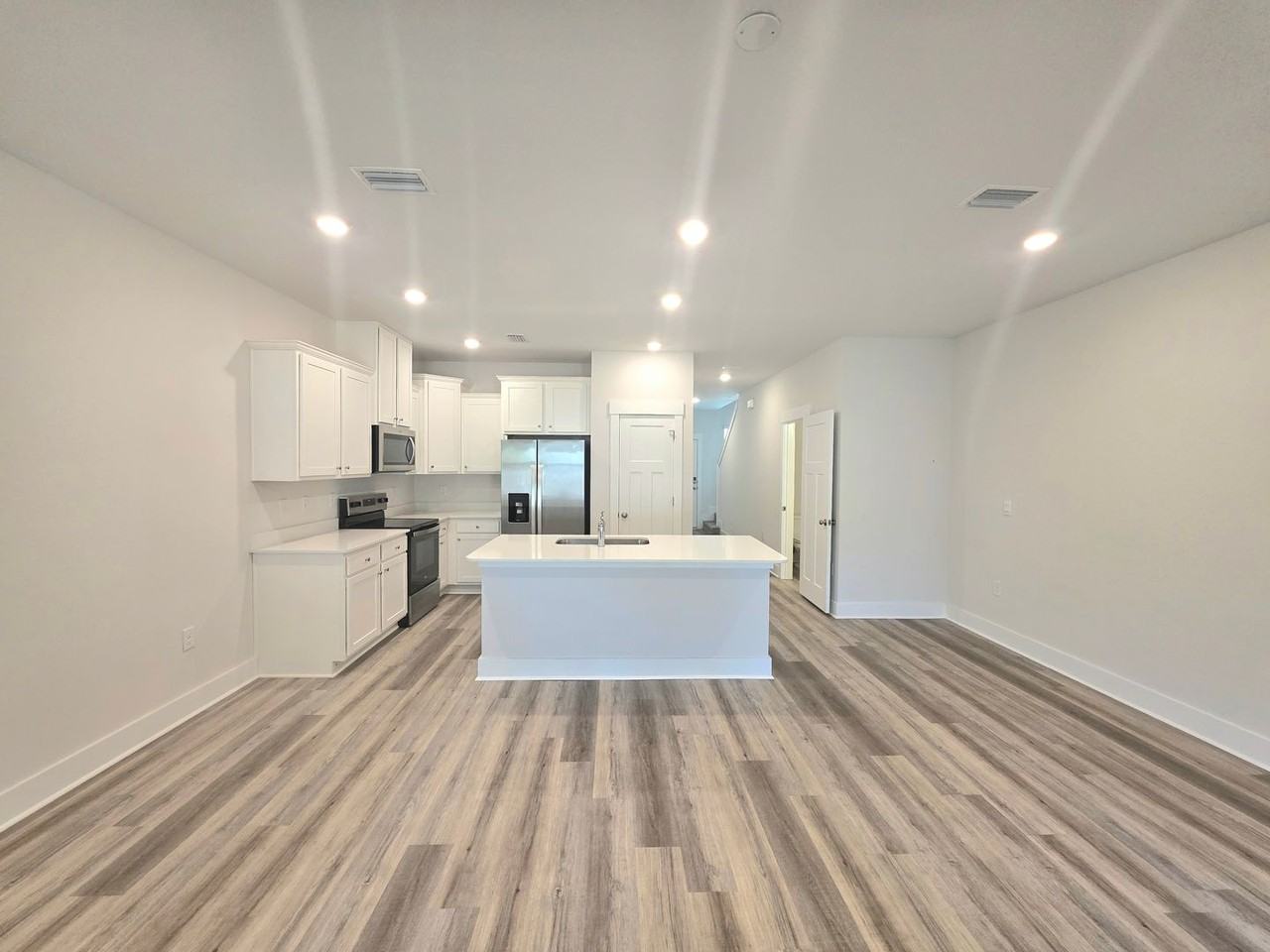 8486 Bluejack Dr - Photo 3 of 4