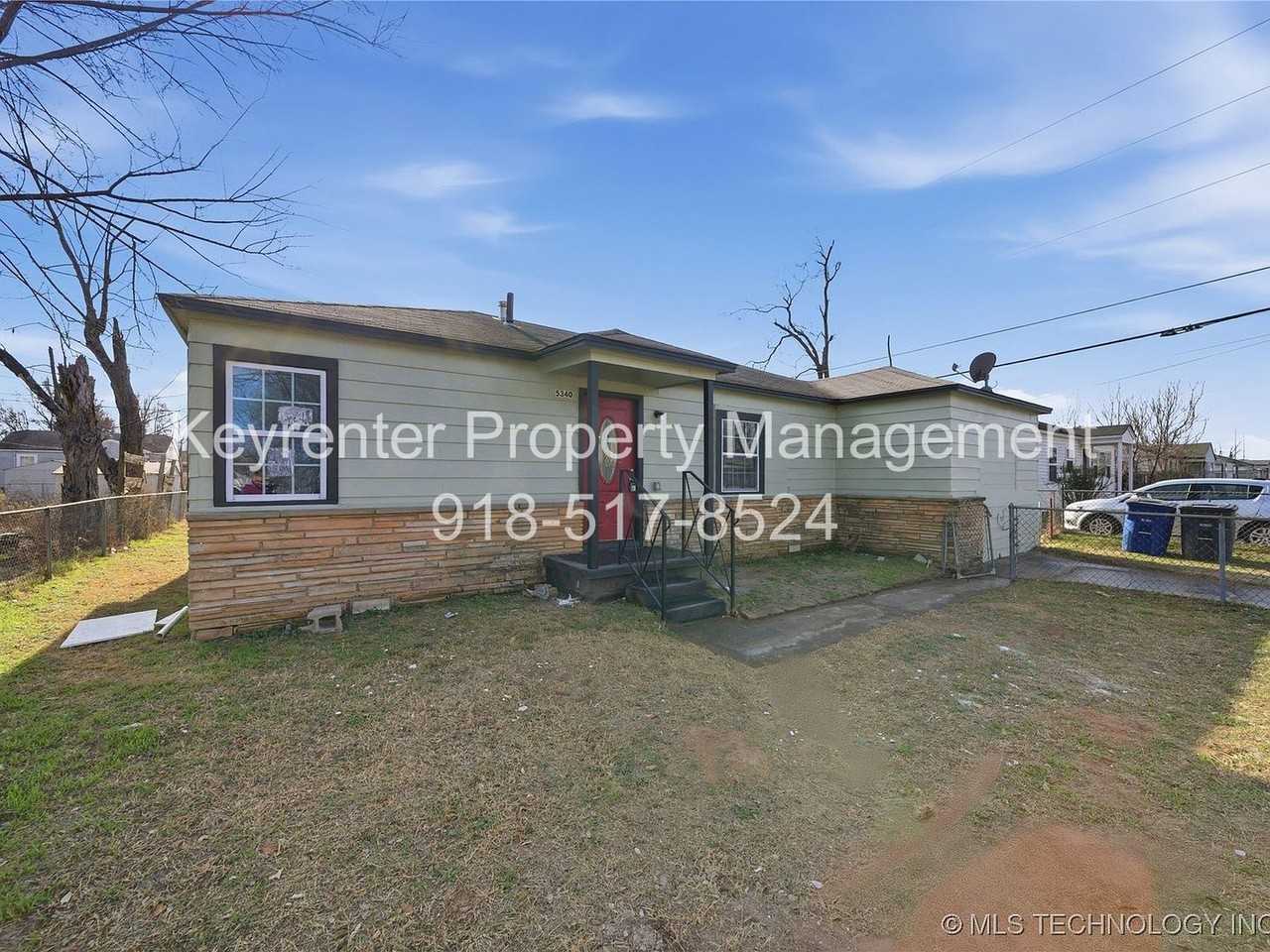 5340 W 11th St - Photo 3 of 23