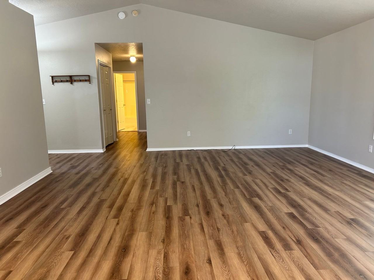 1685 Nw 13th Ave - Photo 7 of 21