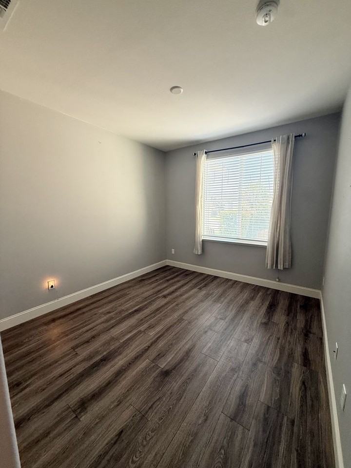 1248 Steinbeck Dr - Photo 5 of 12