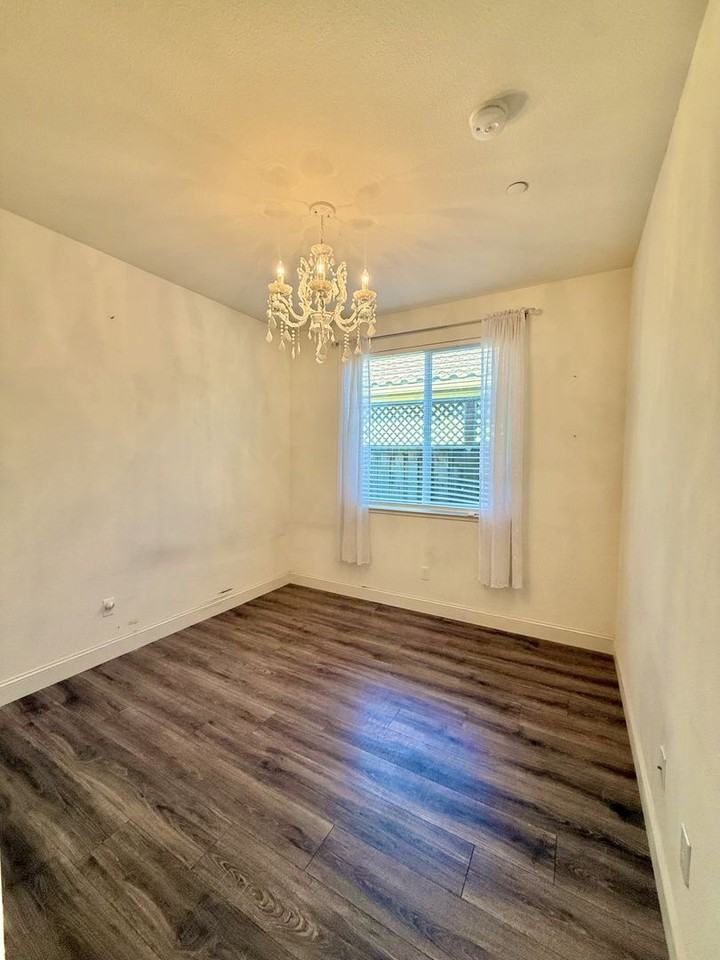 1248 Steinbeck Dr - Photo 7 of 12