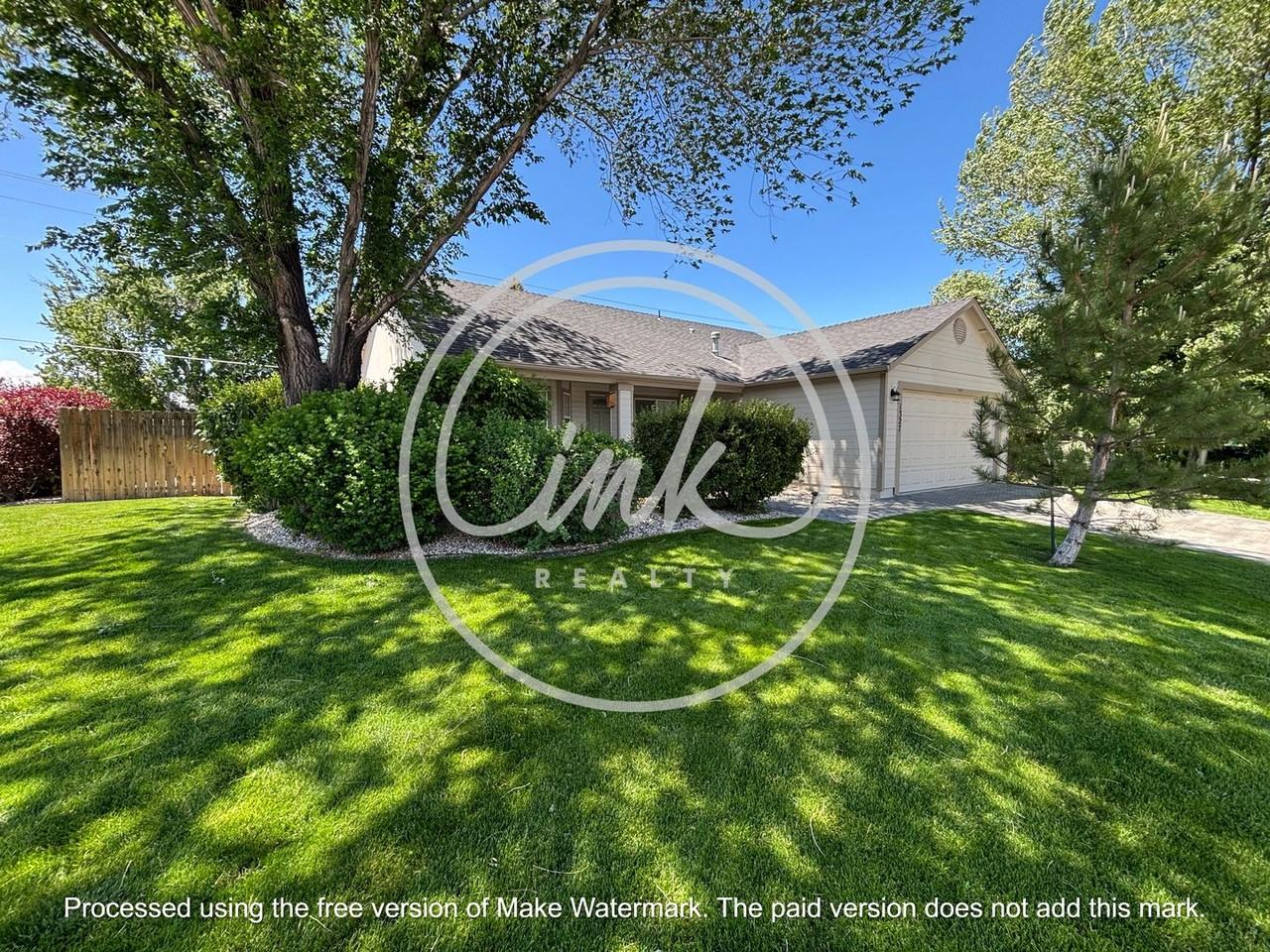 1327 E Marion Russell Dr - Photo 2 of 11