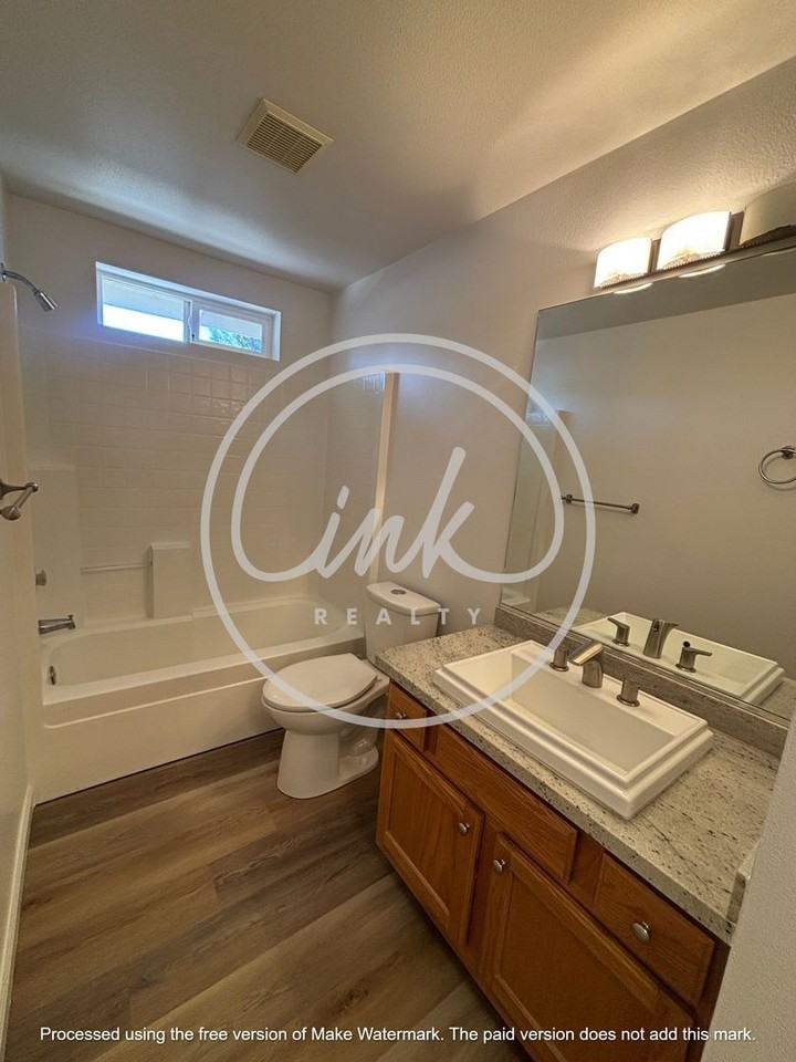 1327 E Marion Russell Dr - Photo 7 of 11