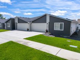 featured image of 1703 N Selkirk Rd