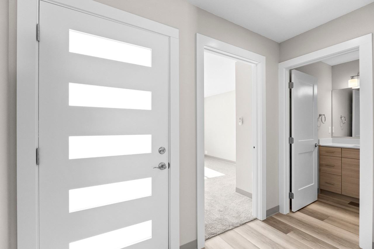 1703 N Selkirk Rd - Photo 7 of 50