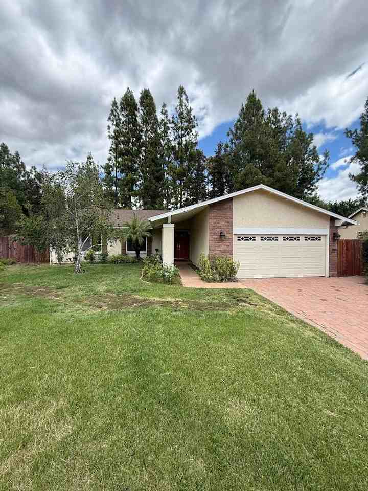23350 Keswick St - Photo 2 of 30