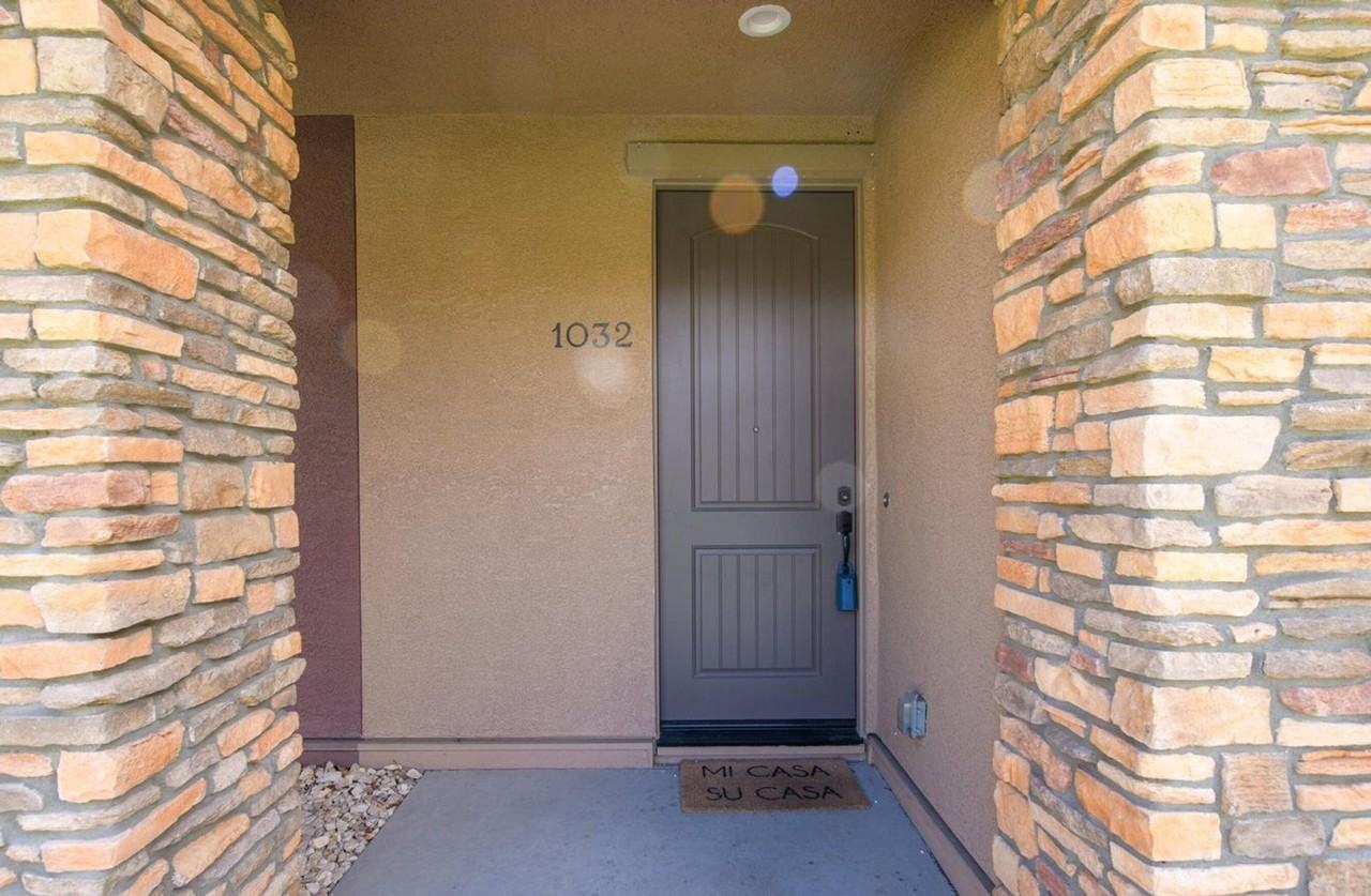 1032 Arbor Rd - Photo 4 of 21