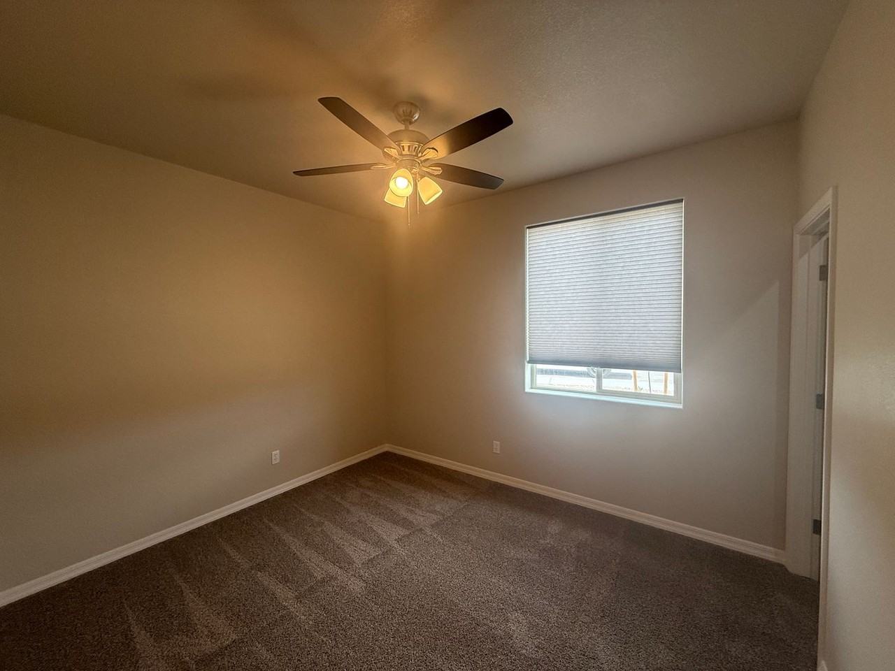 3953 Rex Allen Ct - Photo 7 of 10