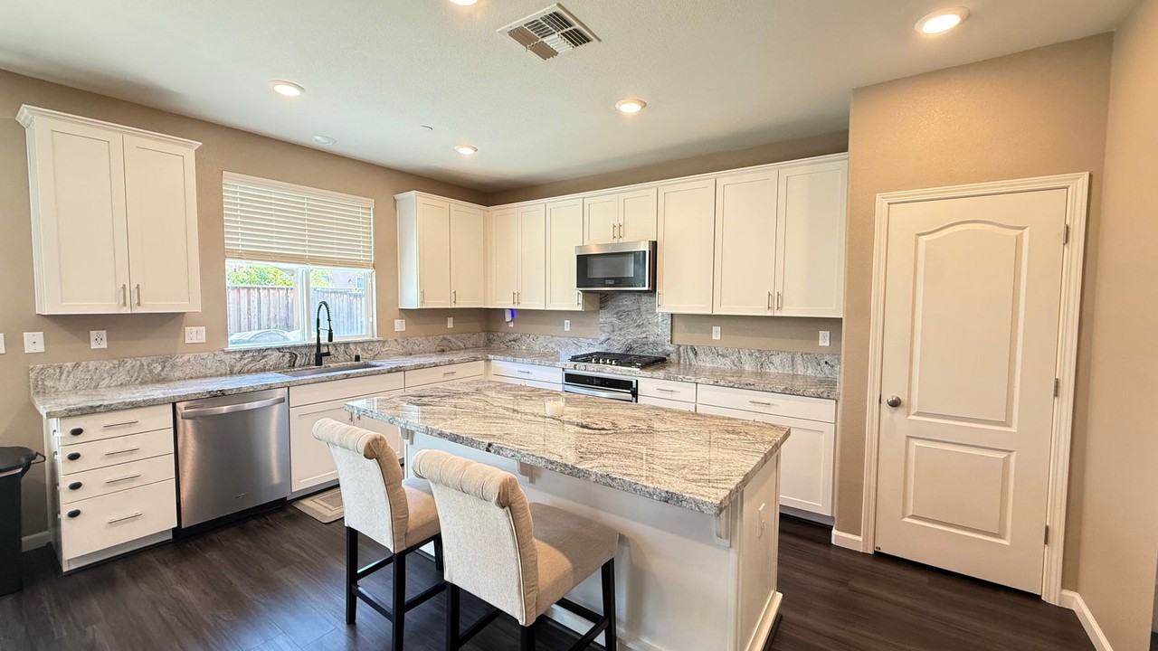 756 Mojave Way - Photo 5 of 19