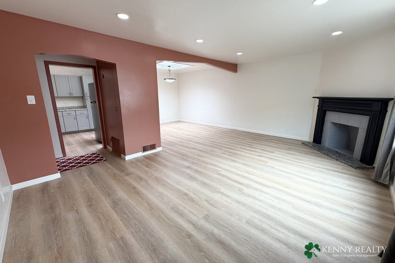 840 Templeton Ave - Photo 4 of 27