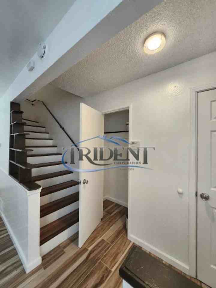 1198 Casita Dr #3 - Photo 4 of 24