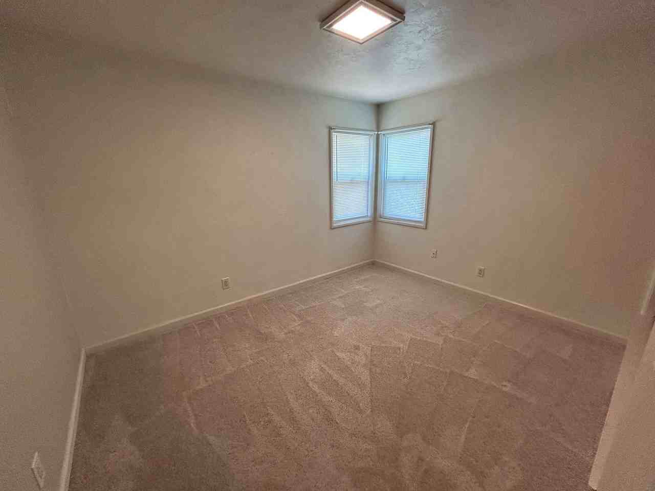 2821 Blue View St - Photo 6 of 13