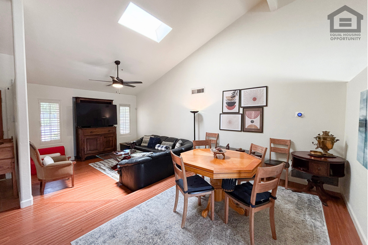 10943 E Palomino Rd - Photo 7 of 50