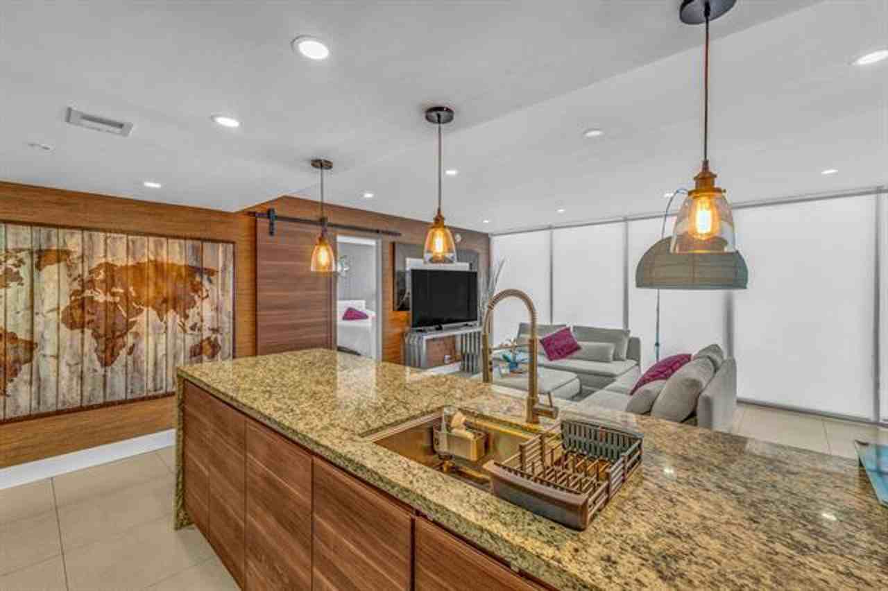 7601 E Treasure Dr #416 - Photo 3 of 27