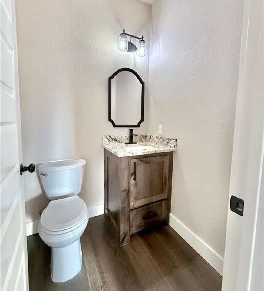 740 Powderhorn Cir - Photo 5 of 9