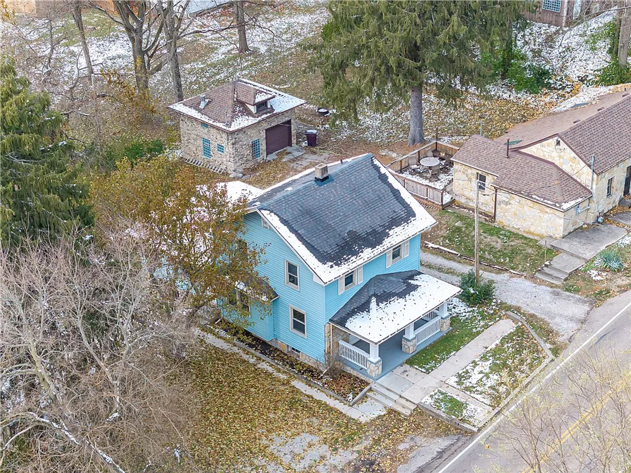 8915 Meeker Rd - Photo 3 of 23