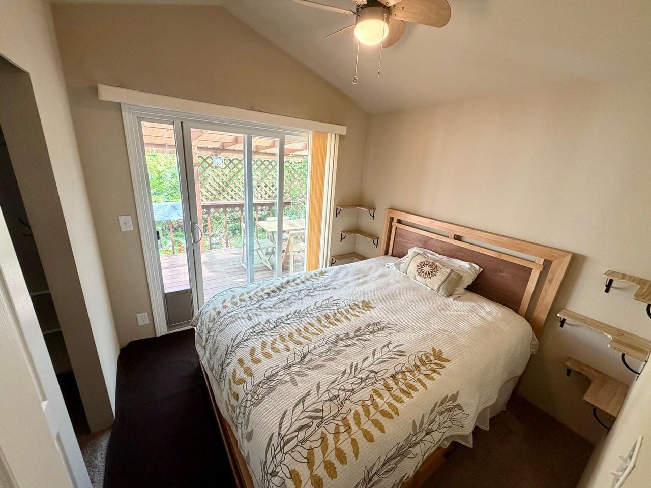 11 Pond Ln - Photo 5 of 12
