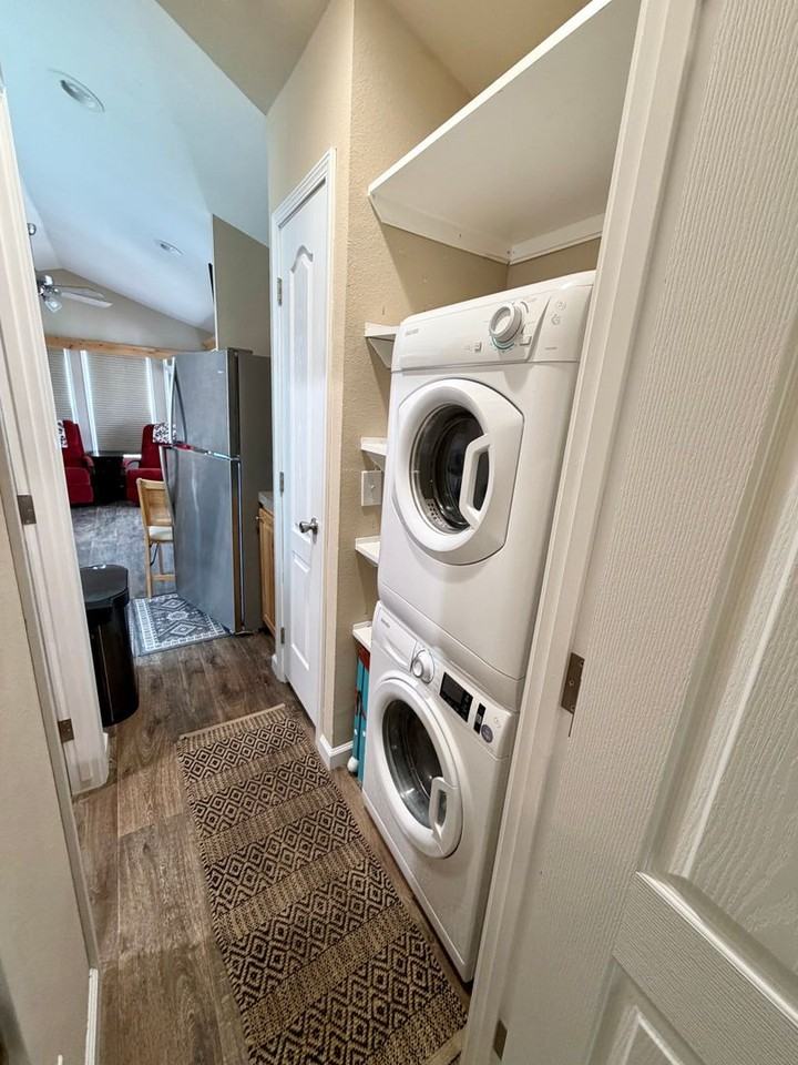 11 Pond Ln - Photo 6 of 12