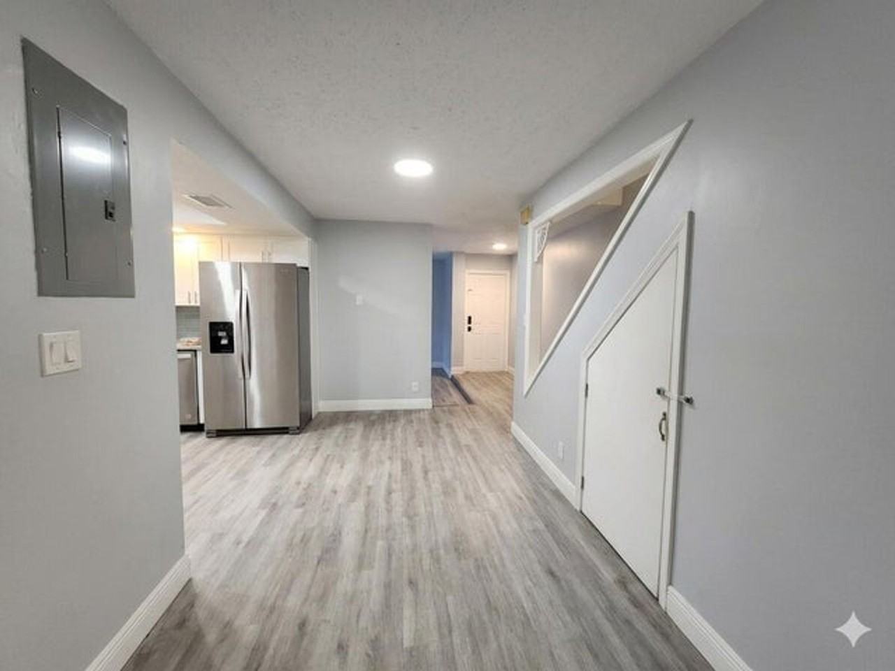 7931 Sw 7th Pl - Photo 2 of 11
