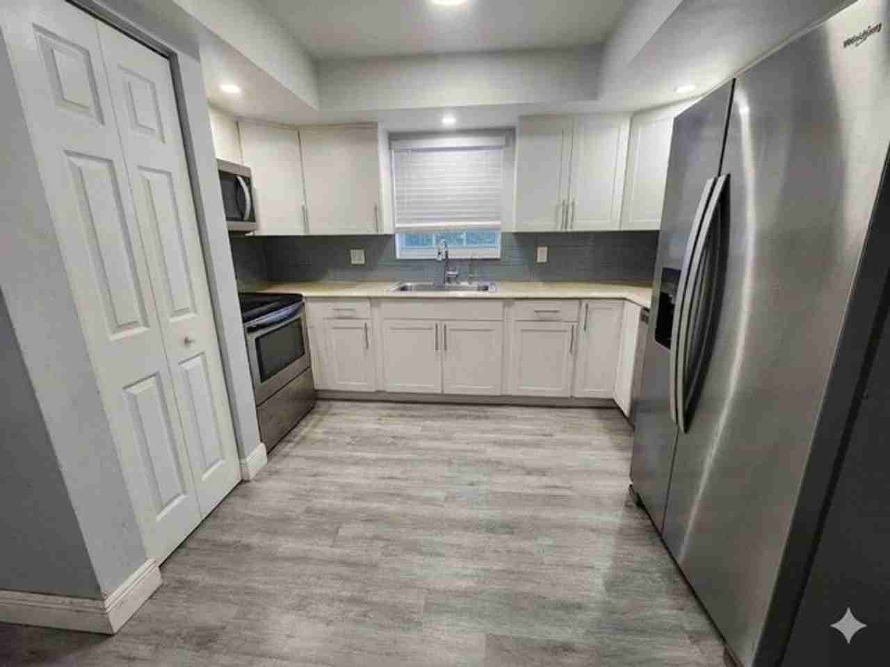 7931 Sw 7th Pl - Photo 3 of 11