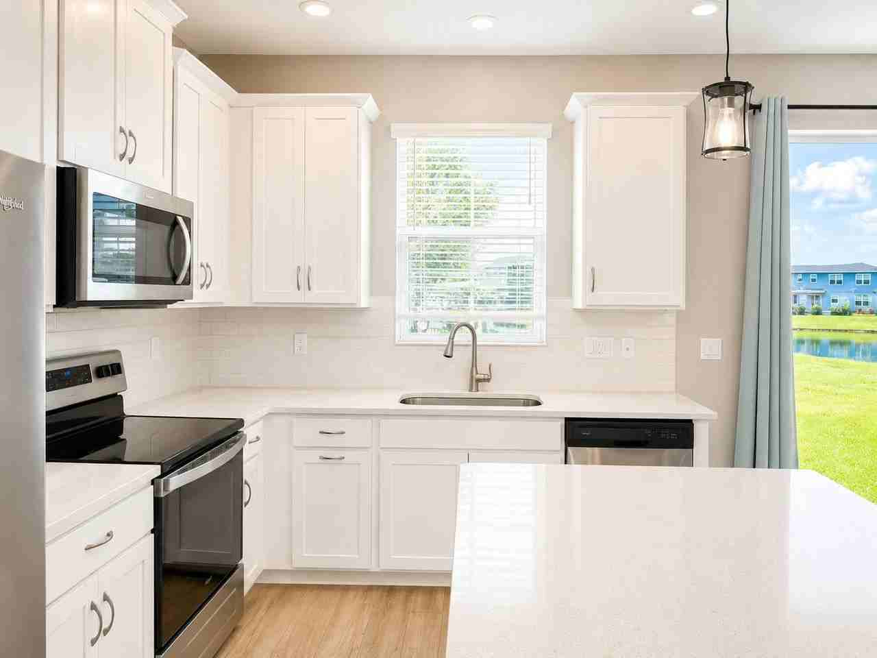 1043 Spring Palms Loop - Photo 3 of 16