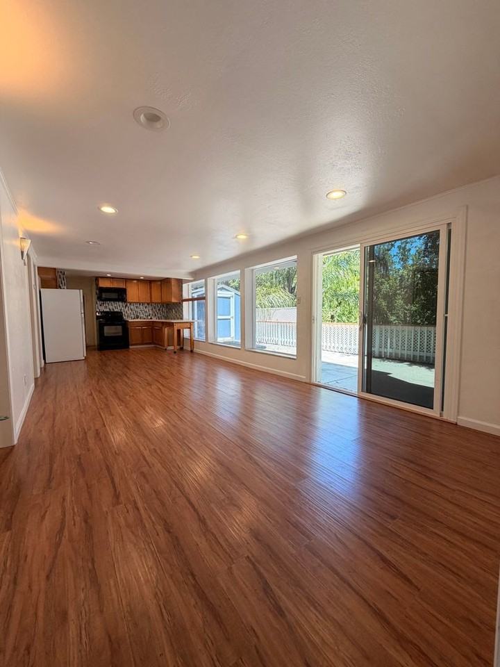 640 Tabor Dr - Photo 3 of 14