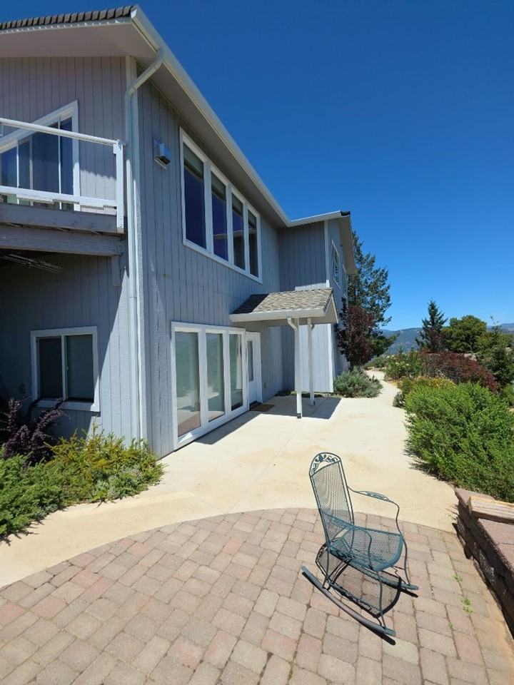 8115 Mountain Crest Dr - Photo 3 of 19