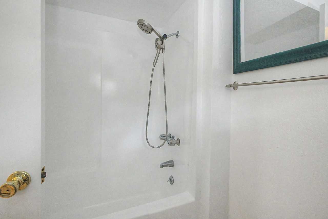 26185 Zdan Rd #B - Photo 5 of 10