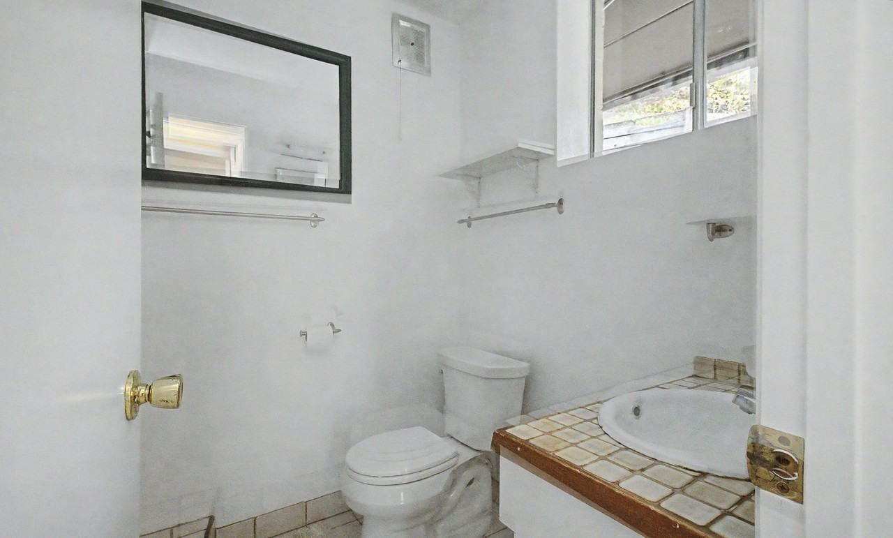 26185 Zdan Rd #B - Photo 7 of 10