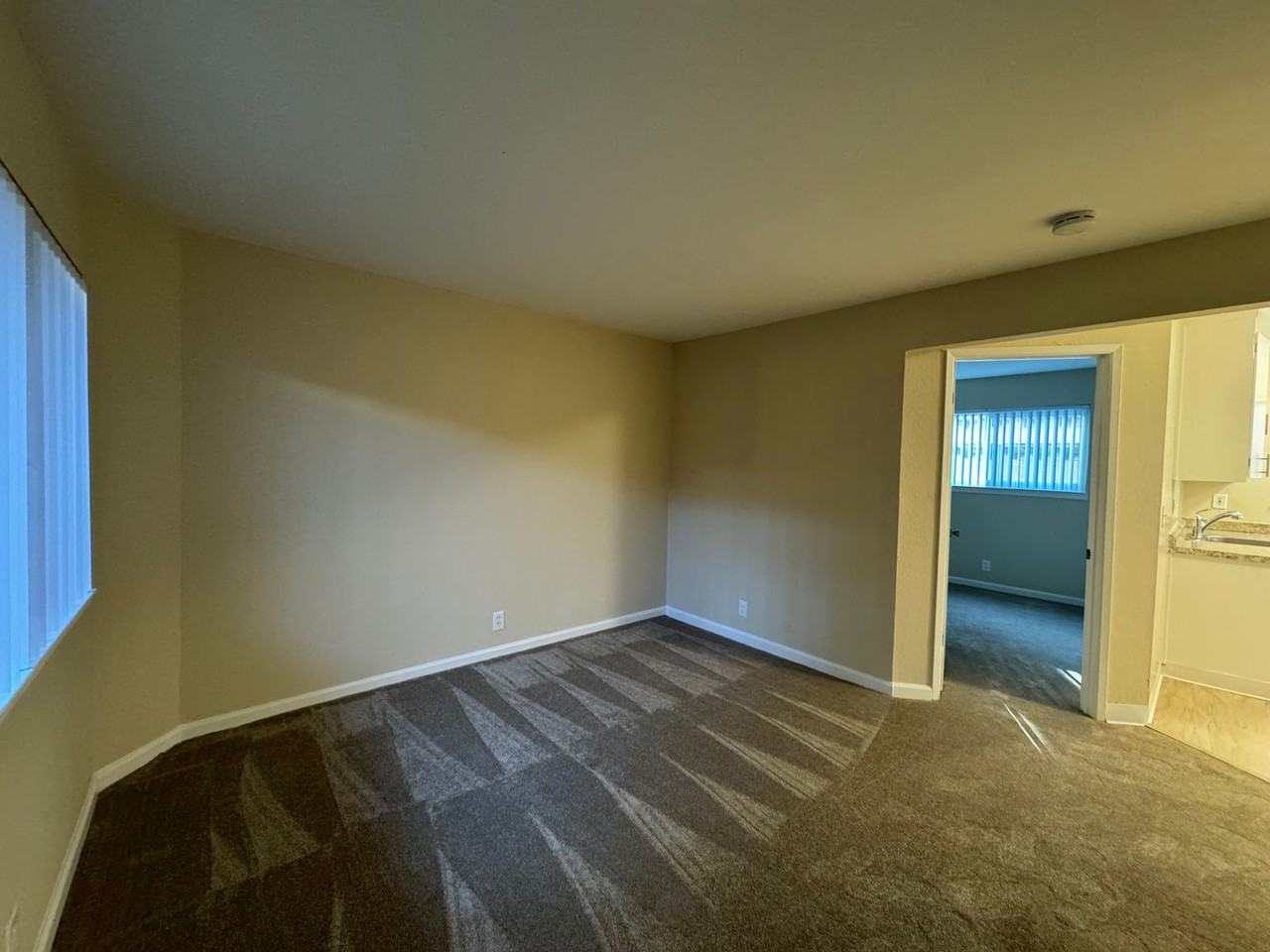 925 N Bayshore Rd W #7 - Photo 2 of 10
