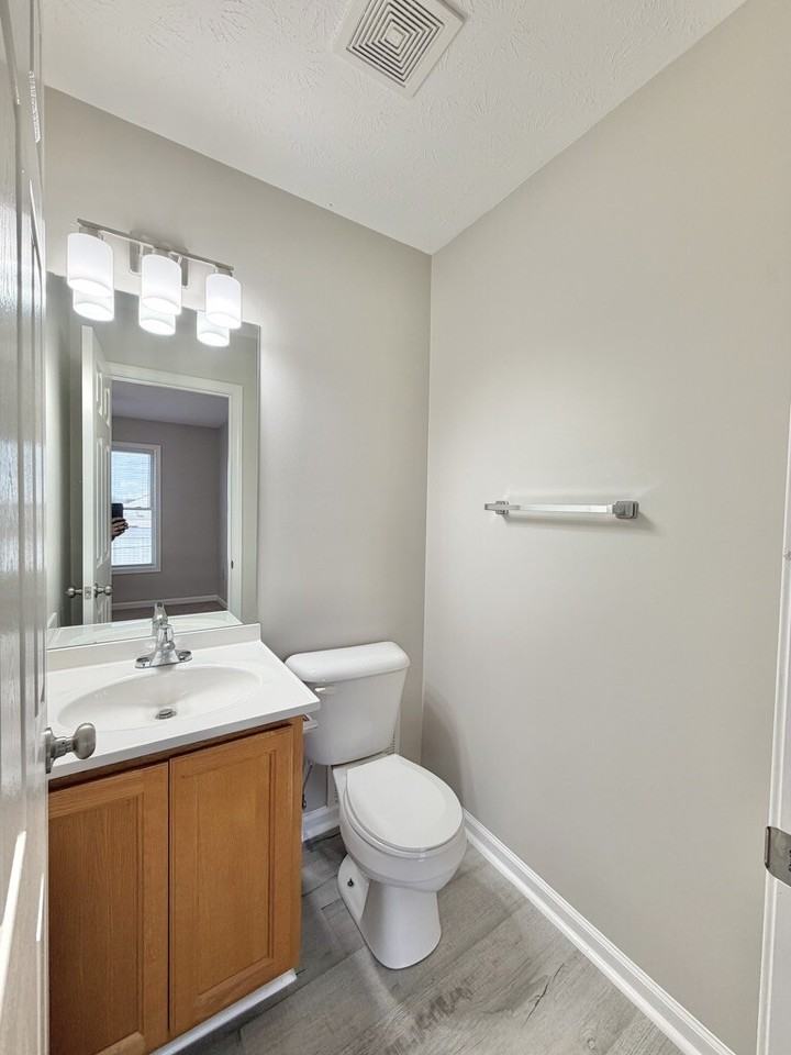 135 Chatham Place - Photo 2 of 15