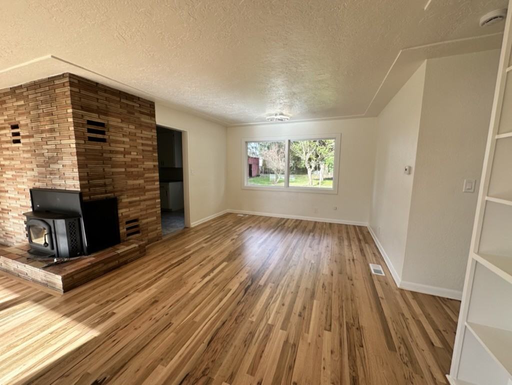 931 Chemawa Rd N #1 - Photo 3 of 26