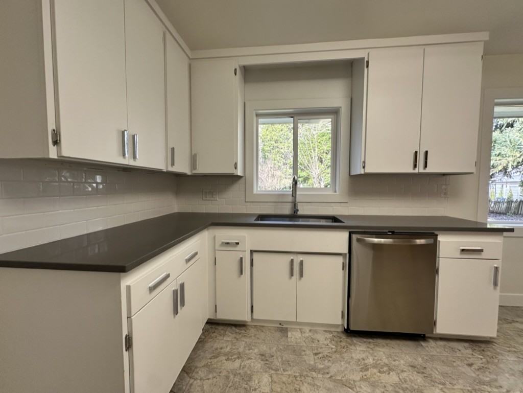 931 Chemawa Rd N #1 - Photo 5 of 26