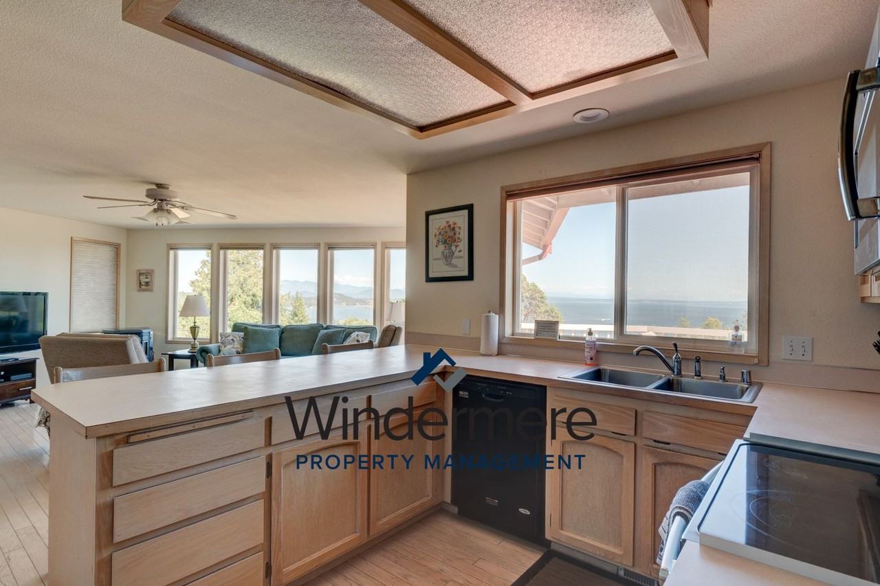 508 Grandview Dr - Photo 4 of 31