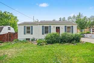 1908 Arapahoe St - Photo 1 of 1