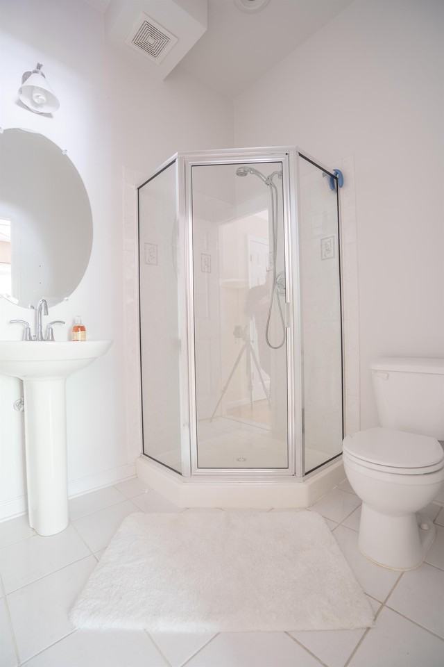 219 S Fremont Ave - Photo 4 of 15