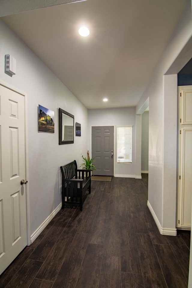 13411 Hawthorn Ave - Photo 7 of 17