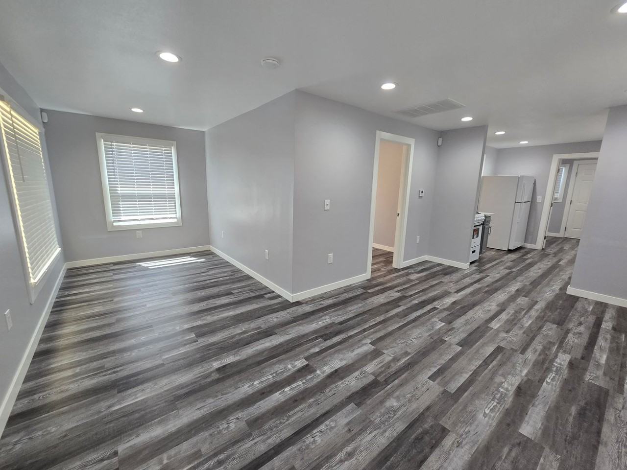 151 E Alexander Ave - Photo 2 of 8