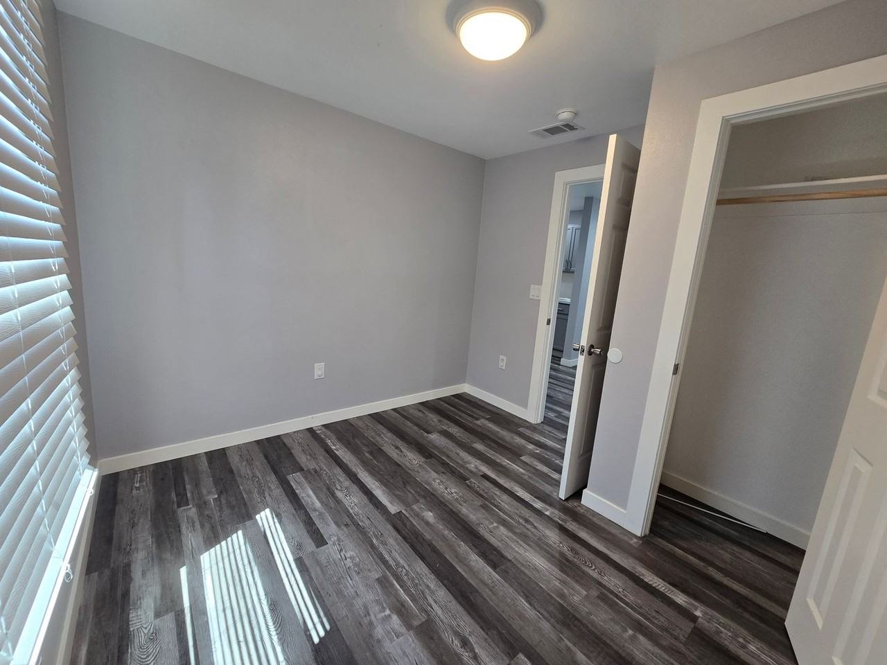 151 E Alexander Ave - Photo 4 of 8