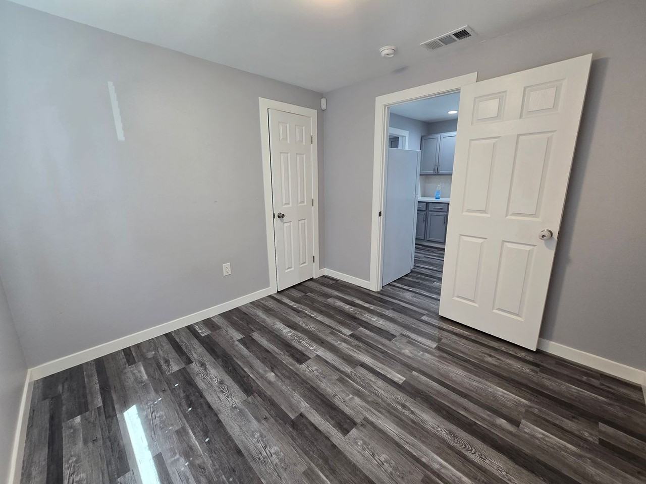 151 E Alexander Ave - Photo 6 of 8